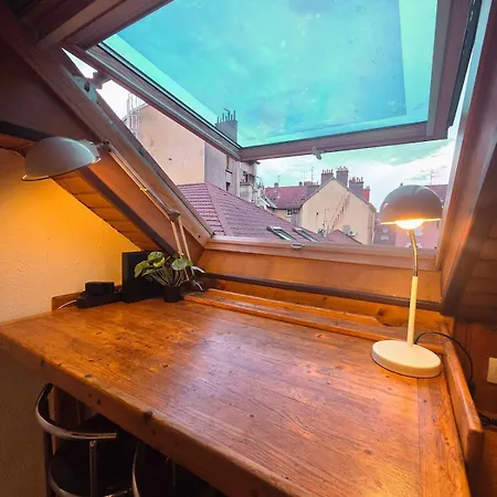 L'atelier Sous Les Toits - Vue Montagne Et Bureau